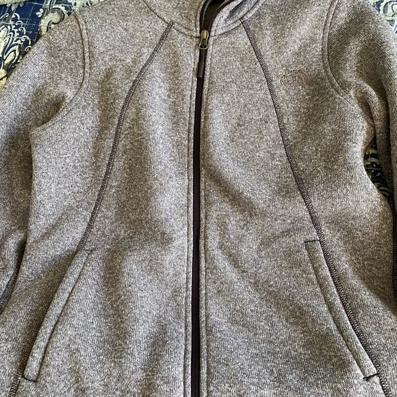 Brand new north face jackets - Picture 3 of 7